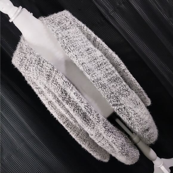 LANE BRYANT! WHITE & BLACK MARLED, FLUFFY, FULL OPEN CARDIGAN SWEATER! SZ 22/24 - Picture 11 of 11
